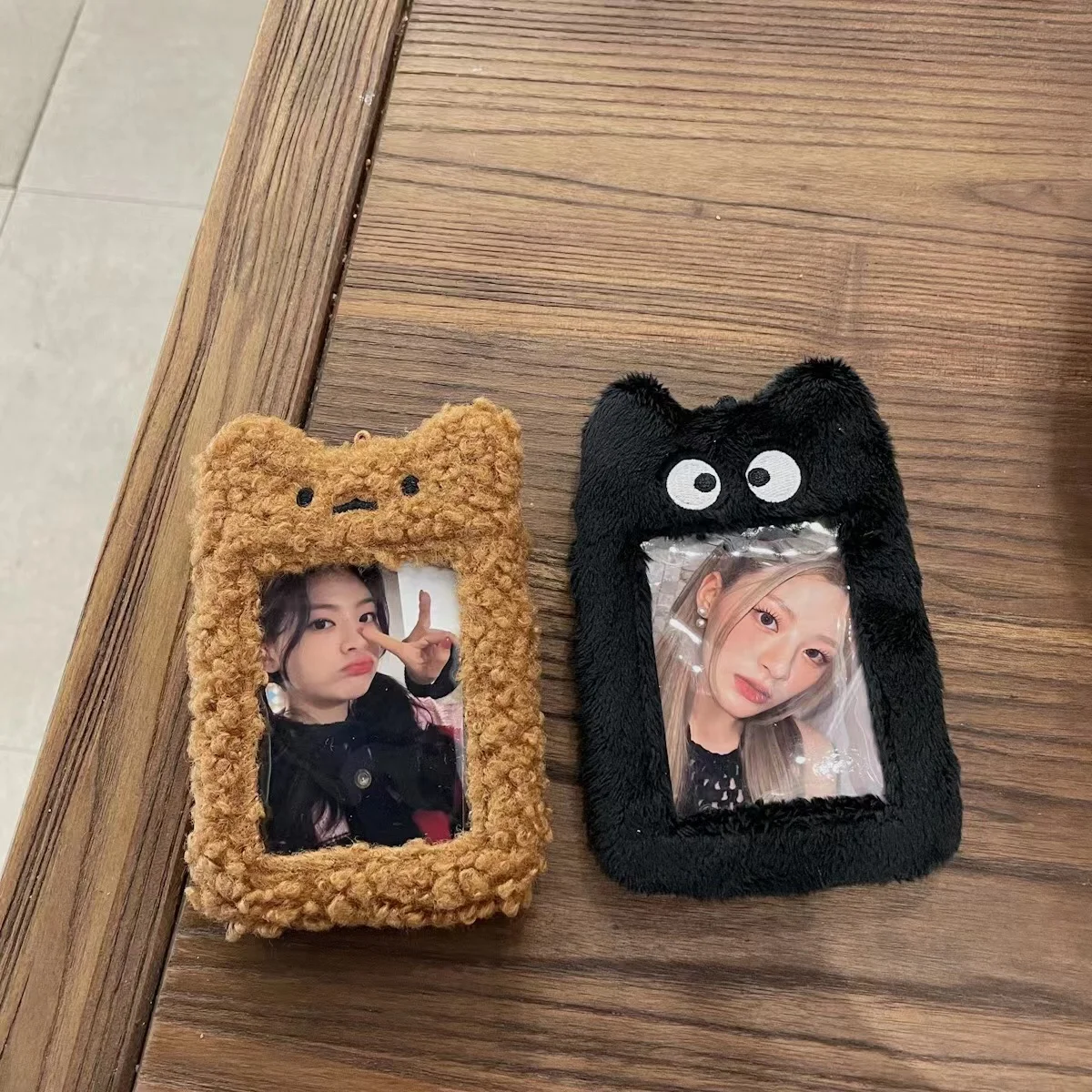 

Kawaii Soft Plush Brown Bear Card Holder Korea 3 inch Kpop Black eyes Photocard Holder Photo Card Holder Bag Display pendants
