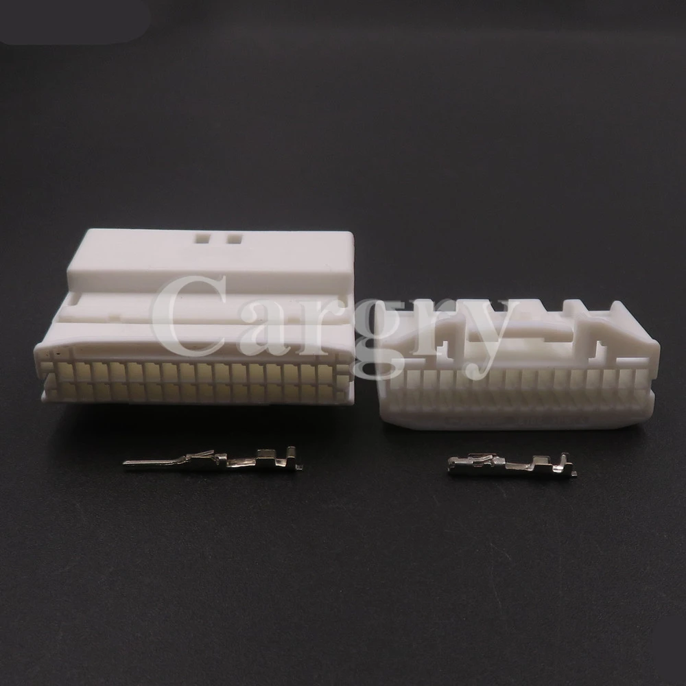 1 Set 32P 1318747-1 1473799-1 1612268-1 AC Assembly Car Navigation Host Instrument Plug For Toyota Automobile Wire Connector