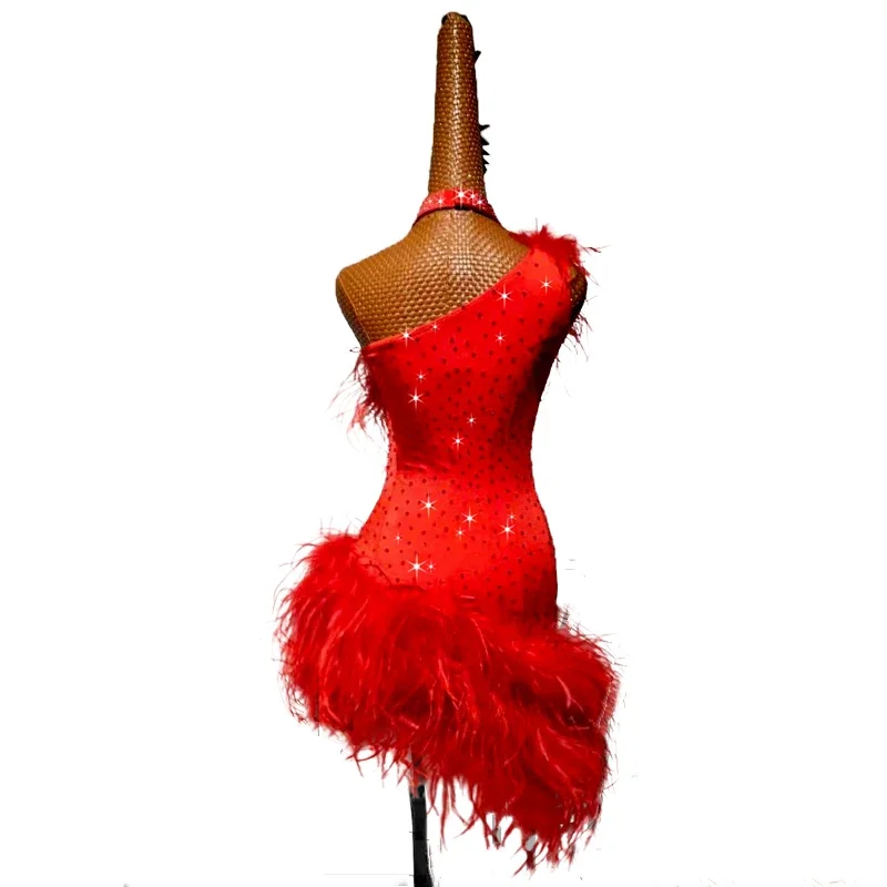 Vestido de baile latino profesional de plumas rojas para mujer, traje de Samba con flecos de diamantes de imitación, Salsa, Tango, vestidos de competición de salón