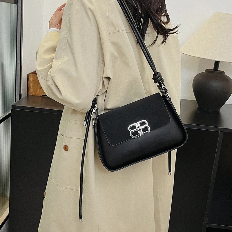 

Elegant Vintage Leather Crossbody Bag For Women - Minimalist Luxury Designer Tote With Letter Logo Large Capacity Commuter