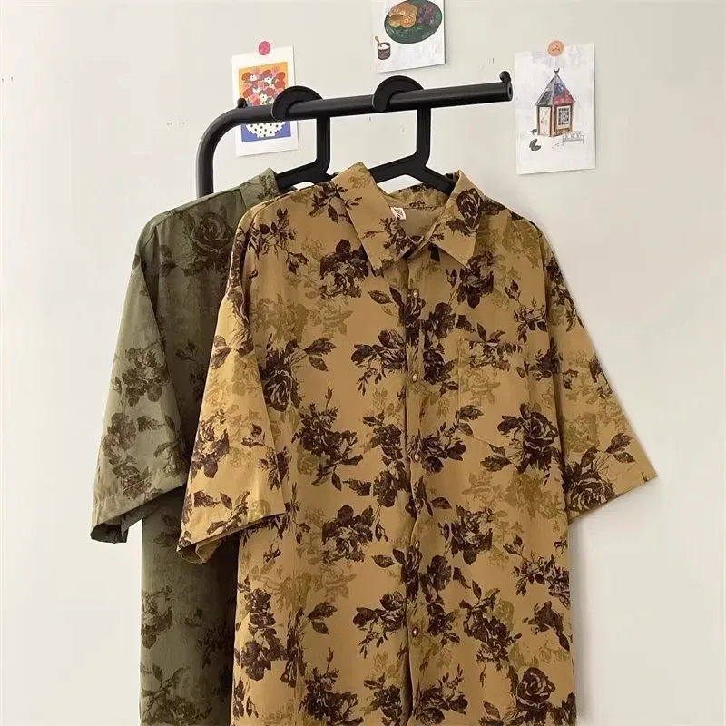 

Oil Painting Retro Hong Kong Style Printed Shirt for Women in Summer Thin and Loose Design Versatile Short Sleeved Top