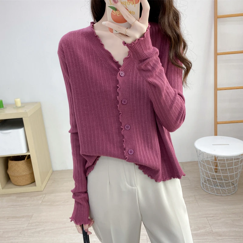 2024 New Long Sleeved Knitted Sweater Casual V-neck Thin Cardigan Sweater for Women Sweet Catch Selvedge Solid Cardigan 31201