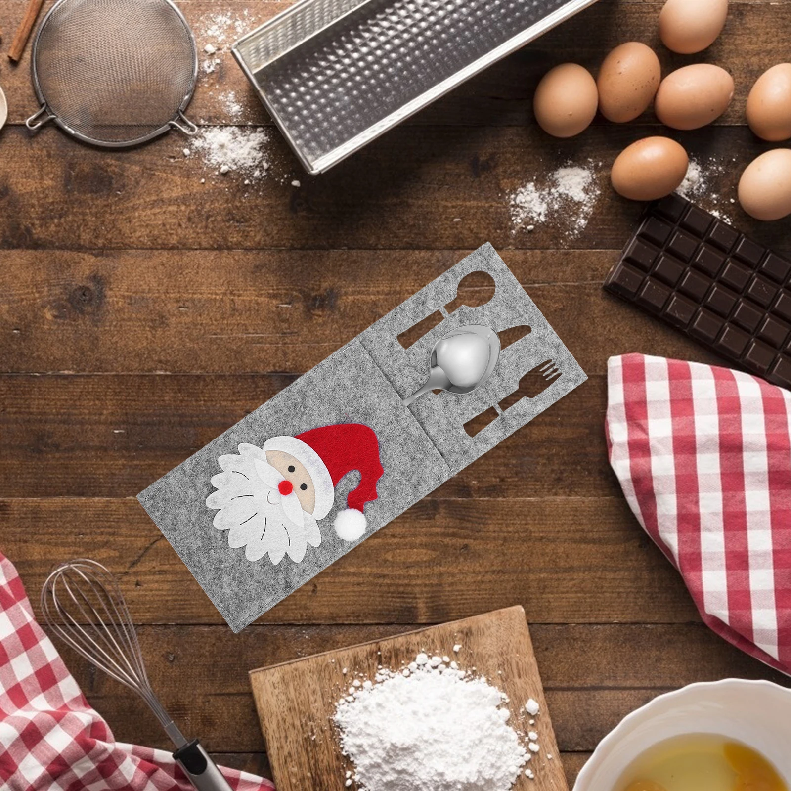 

4pcs Christmas Cutlery Holder Fork Knife Bag Tableware Pouch Party Supplies Holiday Decor Silverware Sleeve Banquet Table