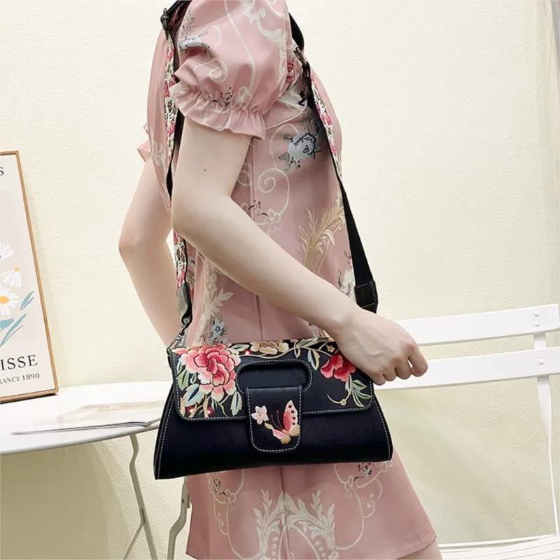 Johnature Vintage Chinese Style Embroidery Women Leather Bag  2024 New Elegant Handbag Versatile Shoulder & Crossbody Bags