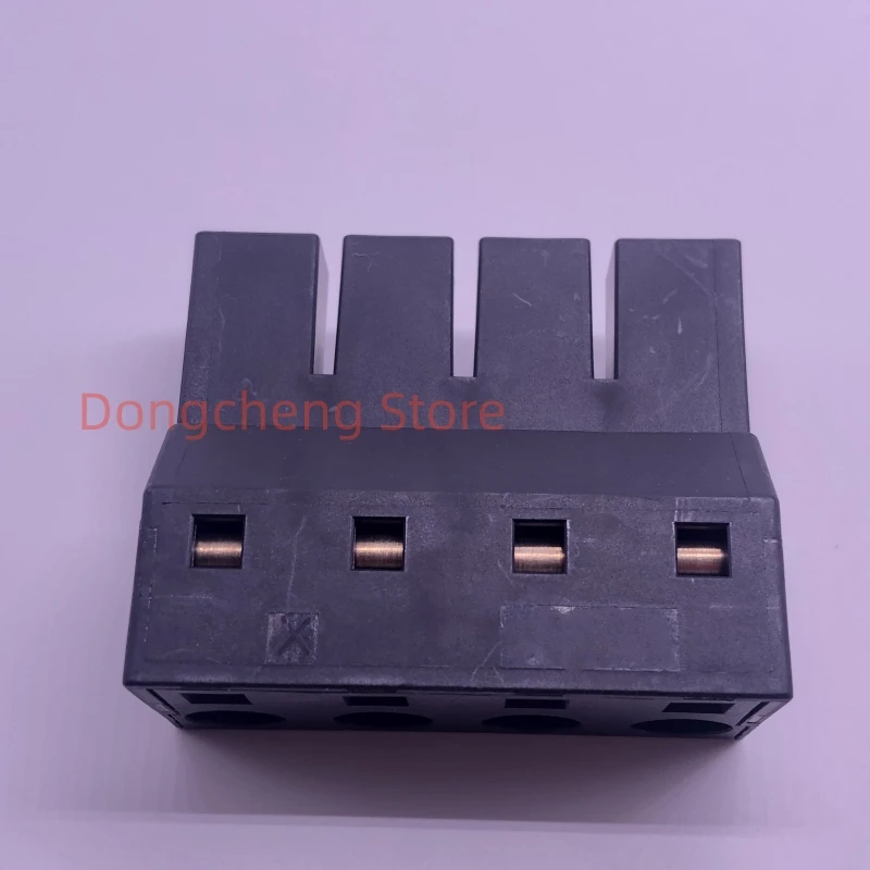 1pcs/lot new original 4-2260663-1 PCB Mount Header 4 Position, .516 in [13.1 mm]  D-5900