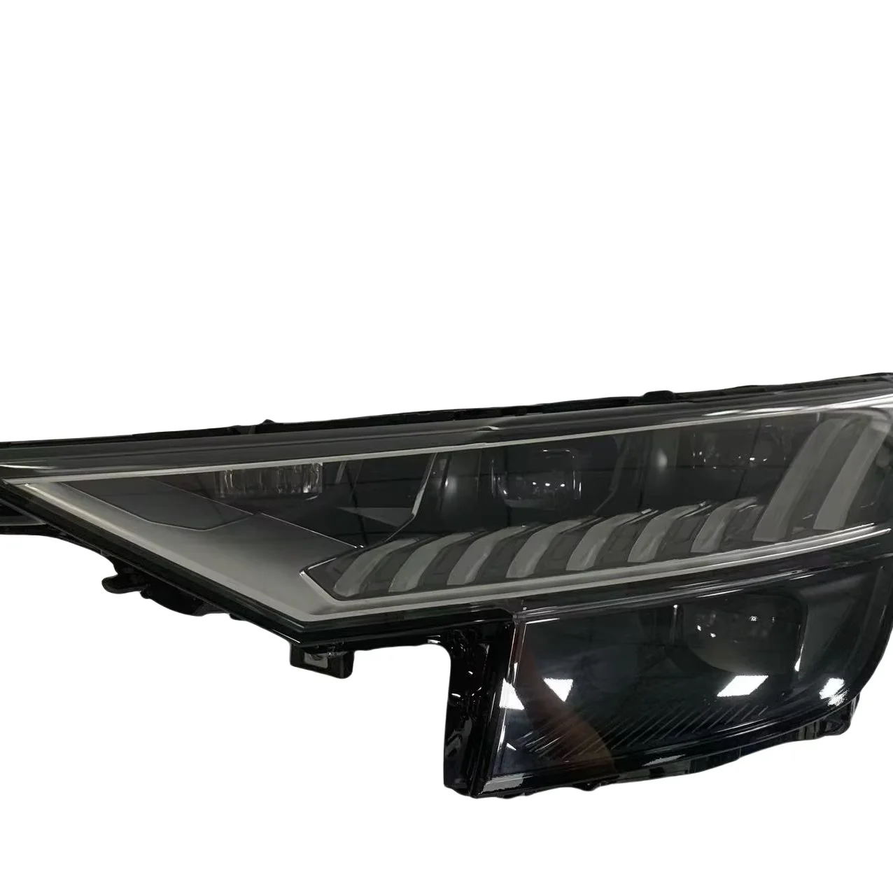 High Quality  Fro Aud  LED Headlamps New Condition Rebuilt Headlamp with High Configuration Car Product Name Head Lamp