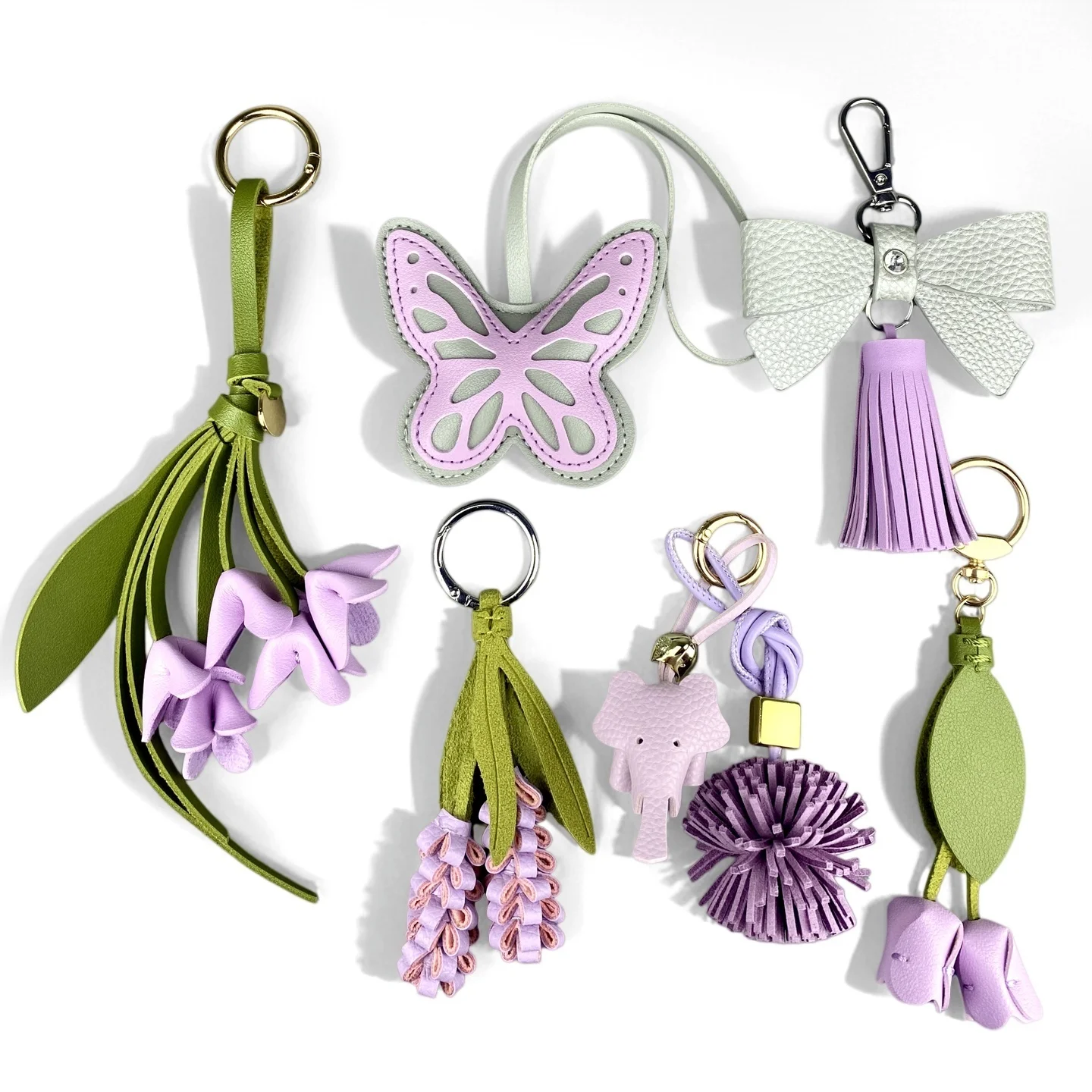 Lila Schmetterling & Blumen Schlüsselanhänger-Set, Niedliche PU-Leder Blumen-Taschenaccessoires für Lila-Liebhaber/Realistische Blüte/Gutes Geschenk – Detail 2
