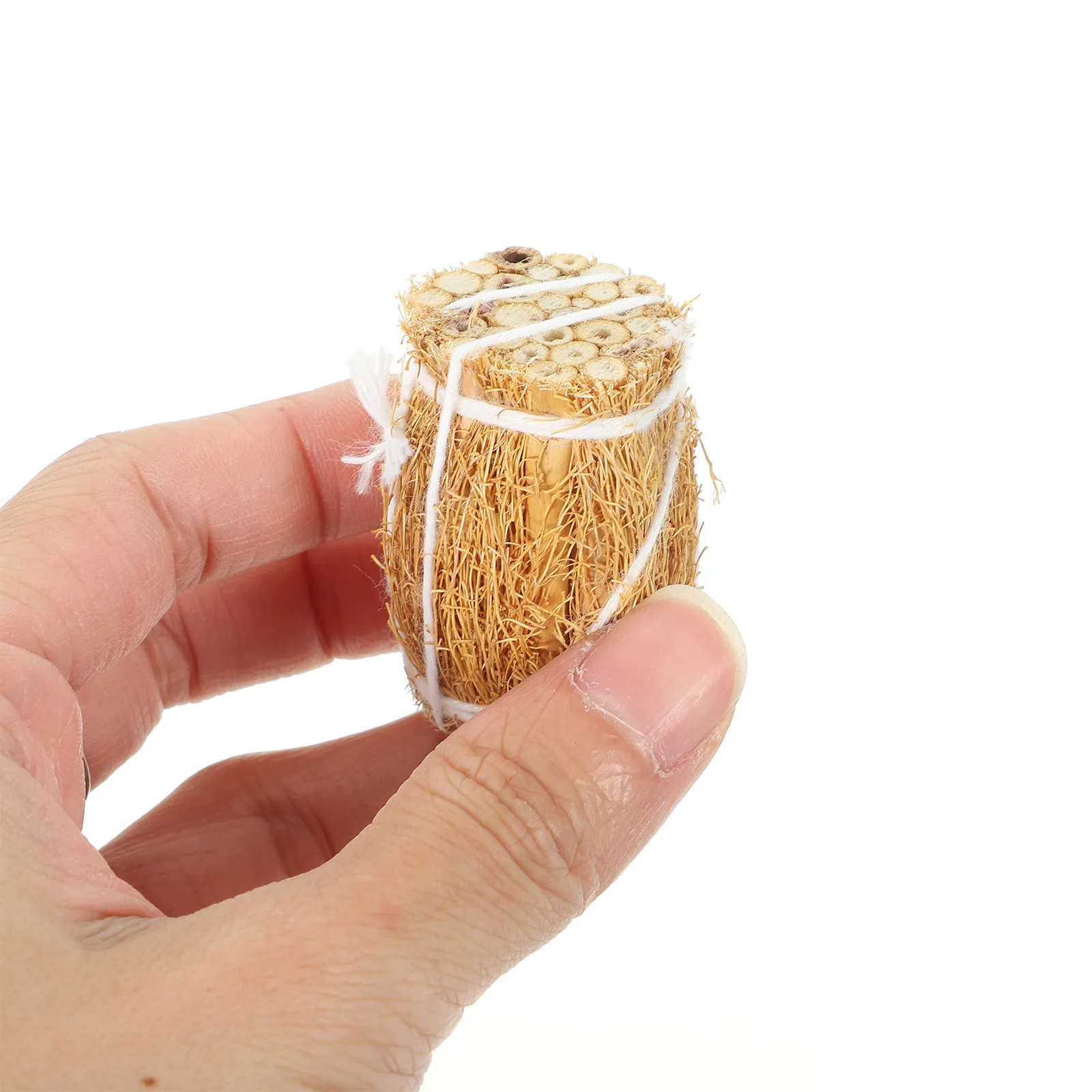 

4Pcs Natural Wood Mini Bale Decoration Dollhouse Accessory Miniature Haystack Ornament for Mini Garden Farm Scene Photography