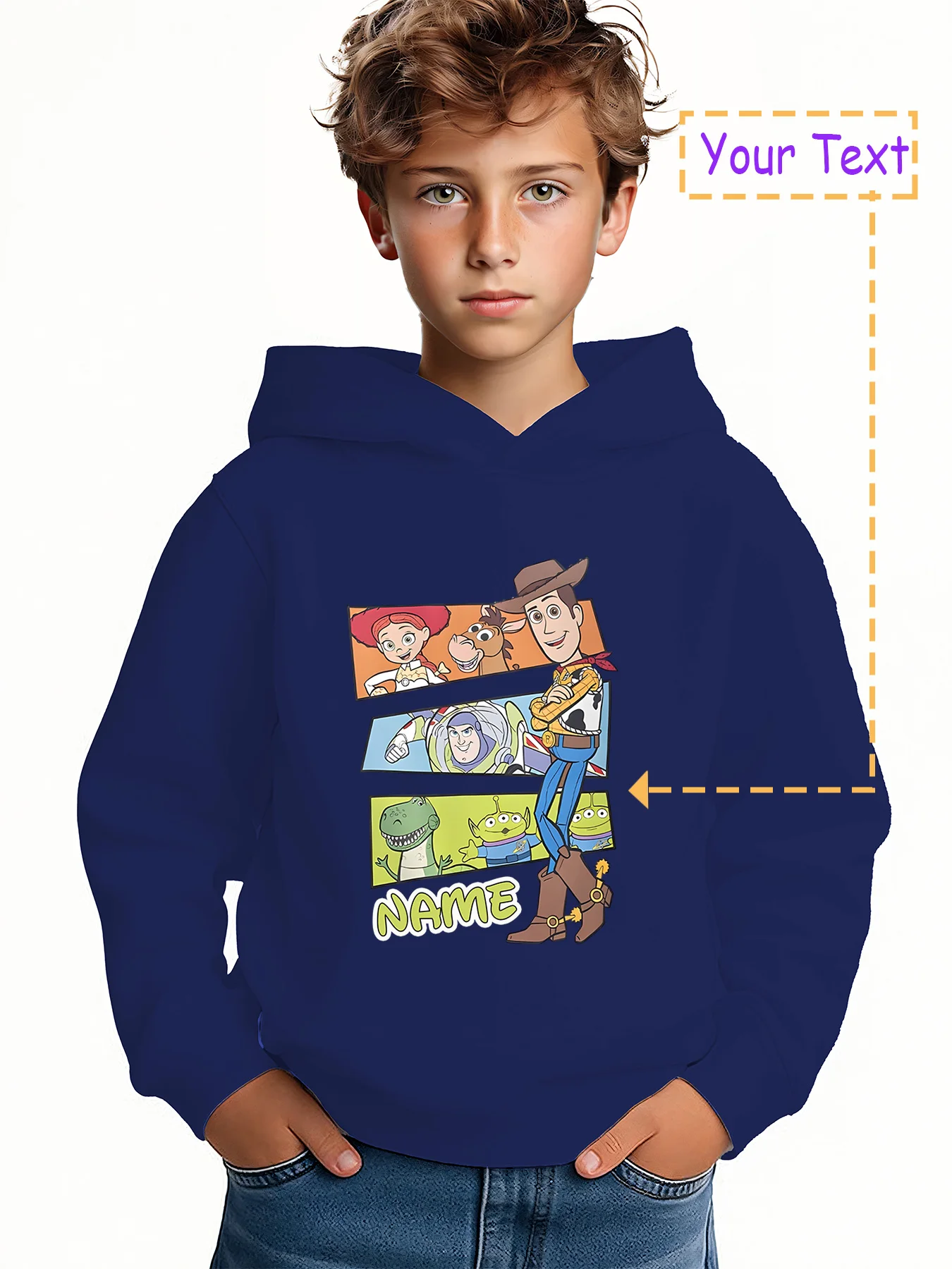 سترة MINISO Woody's Toy Hoodie - تتميز وودي كشخصية رئيسية من Toy Story، وقابلة للتخصيص مع "الاسم". هذه قصة الالعاب-إنسبي #5