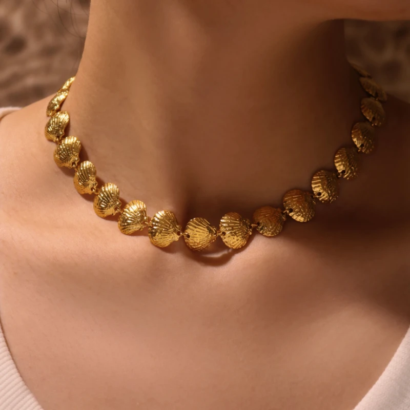 Summer Natural Shell Round Chic Pendant Necklace Waterproof Stainless Steel Golden High Quality Jewelry Accessories