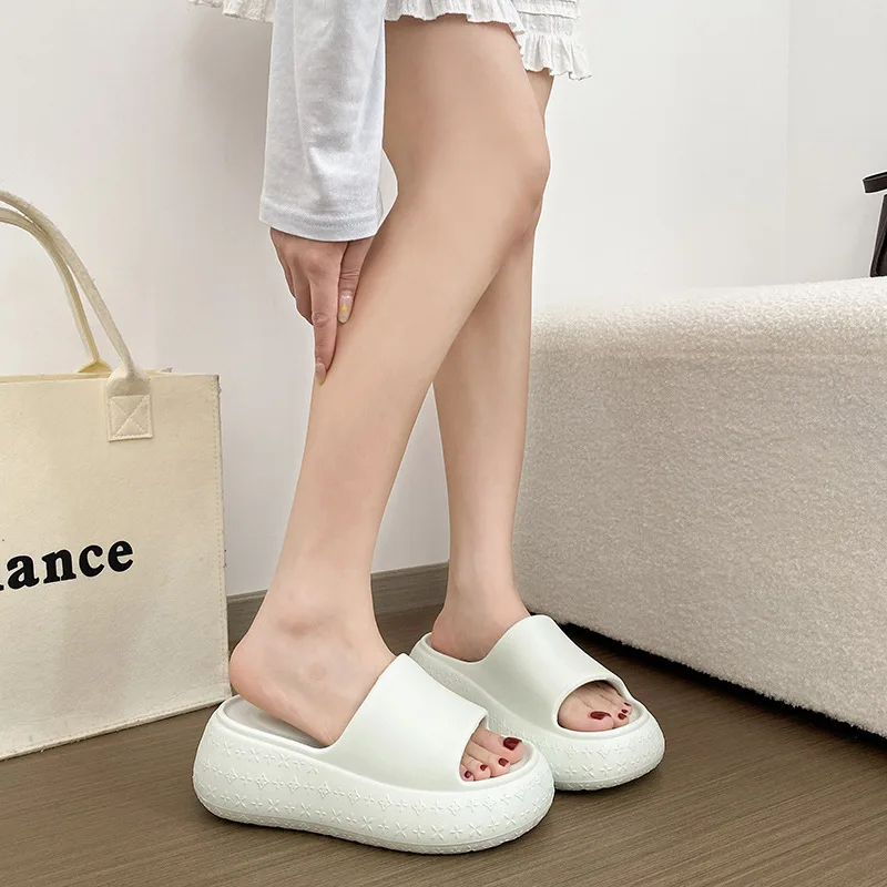 Neu eingetroffen: Sommer-Strandpantoletten 2026 für Damen – Modische EVA-Plateau-Sandalen für Zuhause – Detail 5