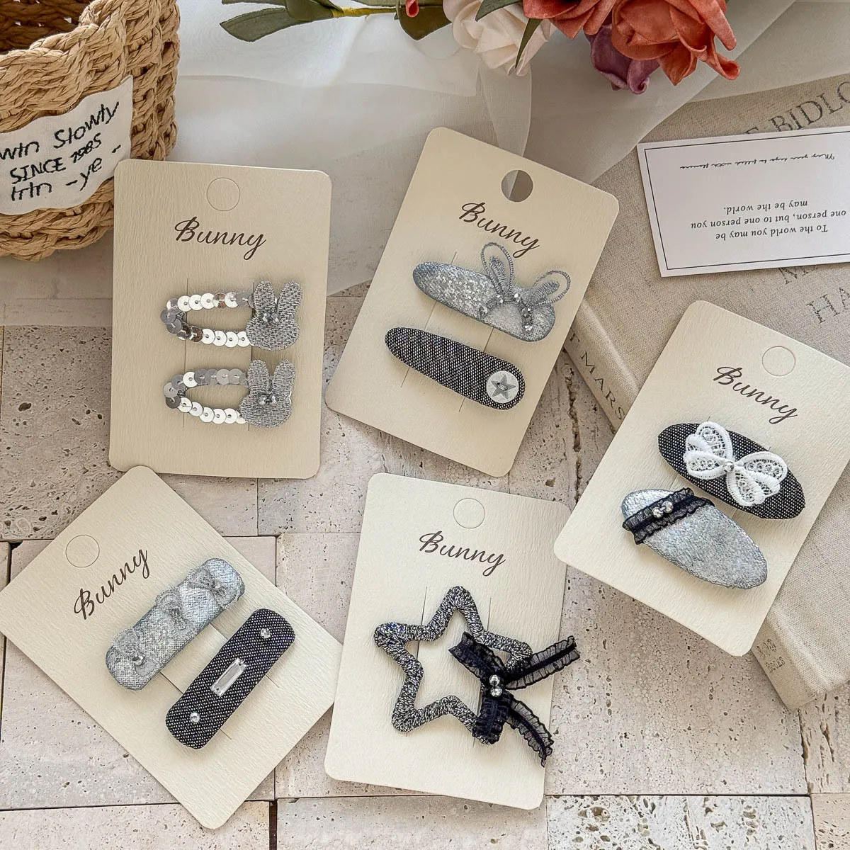 New  Silver Bow Hair Clips Kids Hair Clips Sweet Cute Baby Girls Bangs Side Clip Hairpins Headwear Kids Hair Accessories