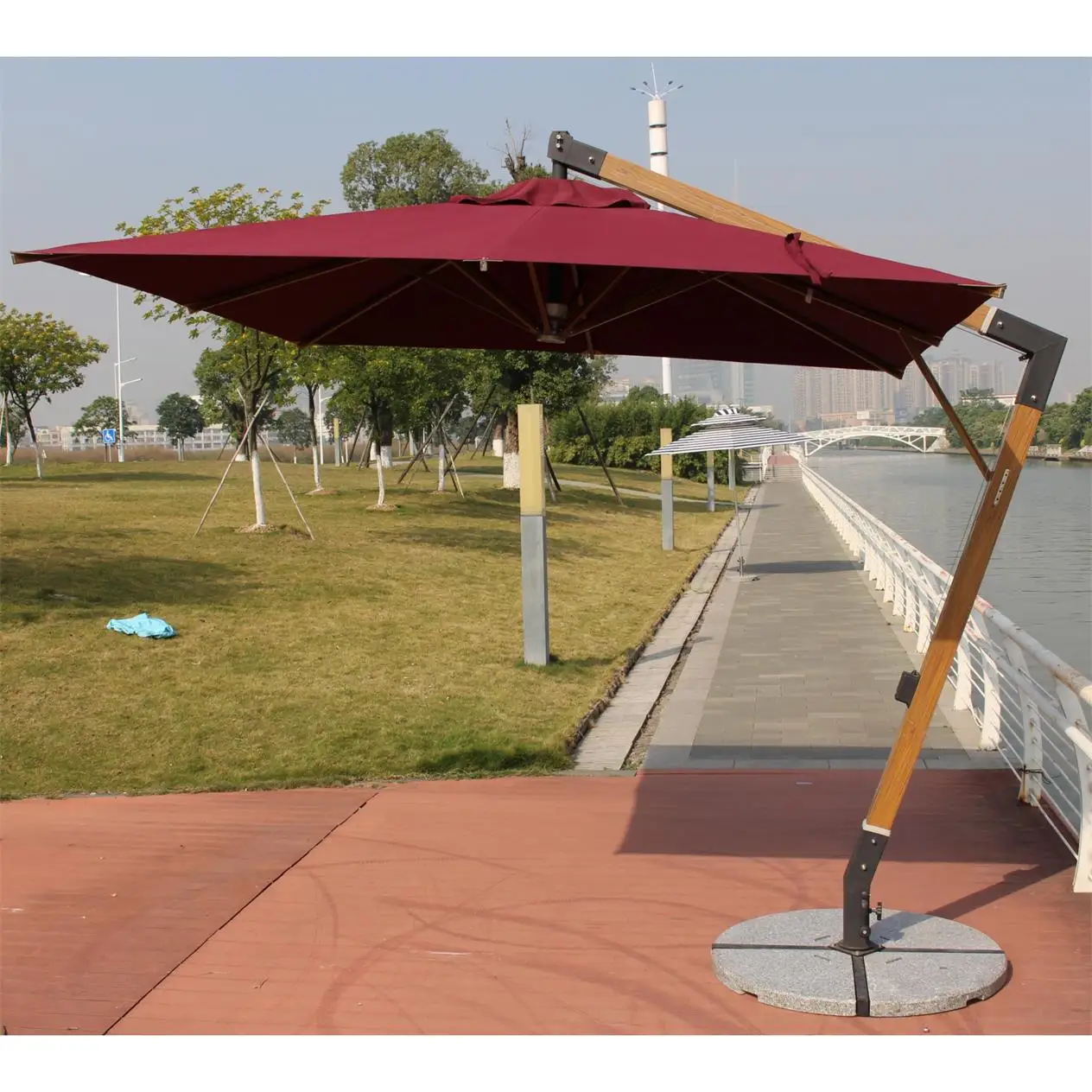 

Customizable Aluminium Frame Big Umbrella for Outdoor Leisure Modern Style Garden Hotels Patio Furniture