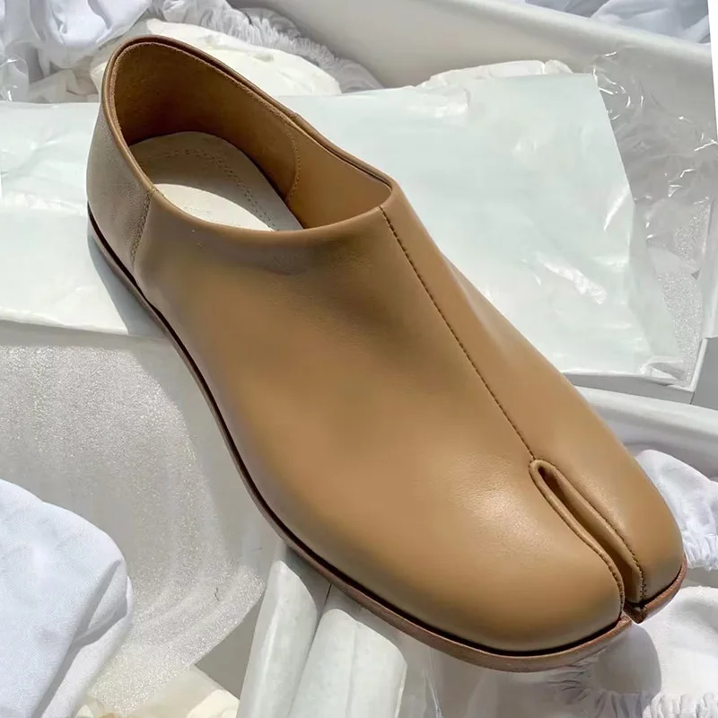 

Women Flat Split Toe Shoes with Bow Soft Leather Loafer Front Shallow Slip On Girls Tabi Shoes Flats Ballet Shoes