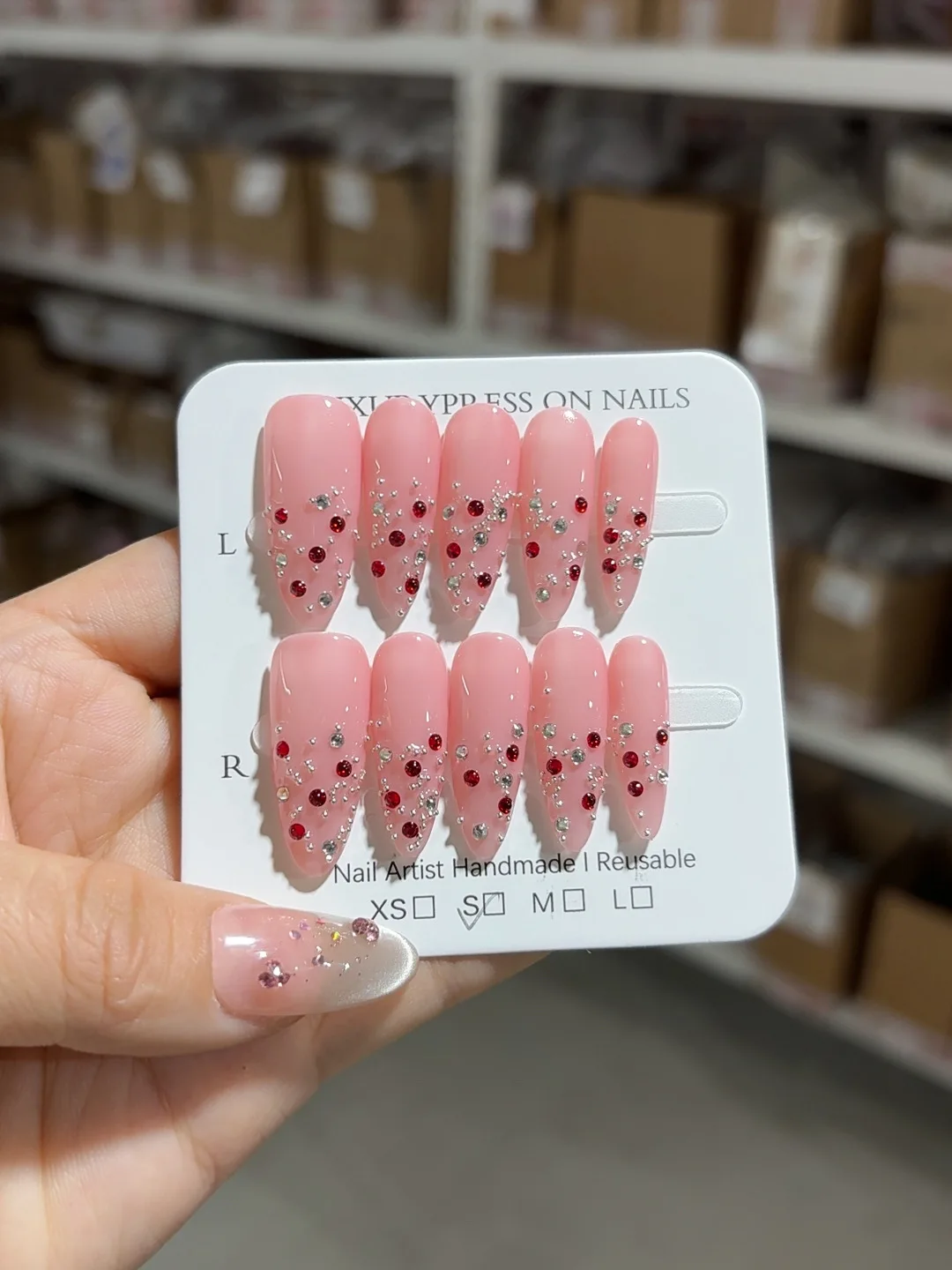 

Pink Simple Nail Art Long Oval Fashion Manicure (C374)