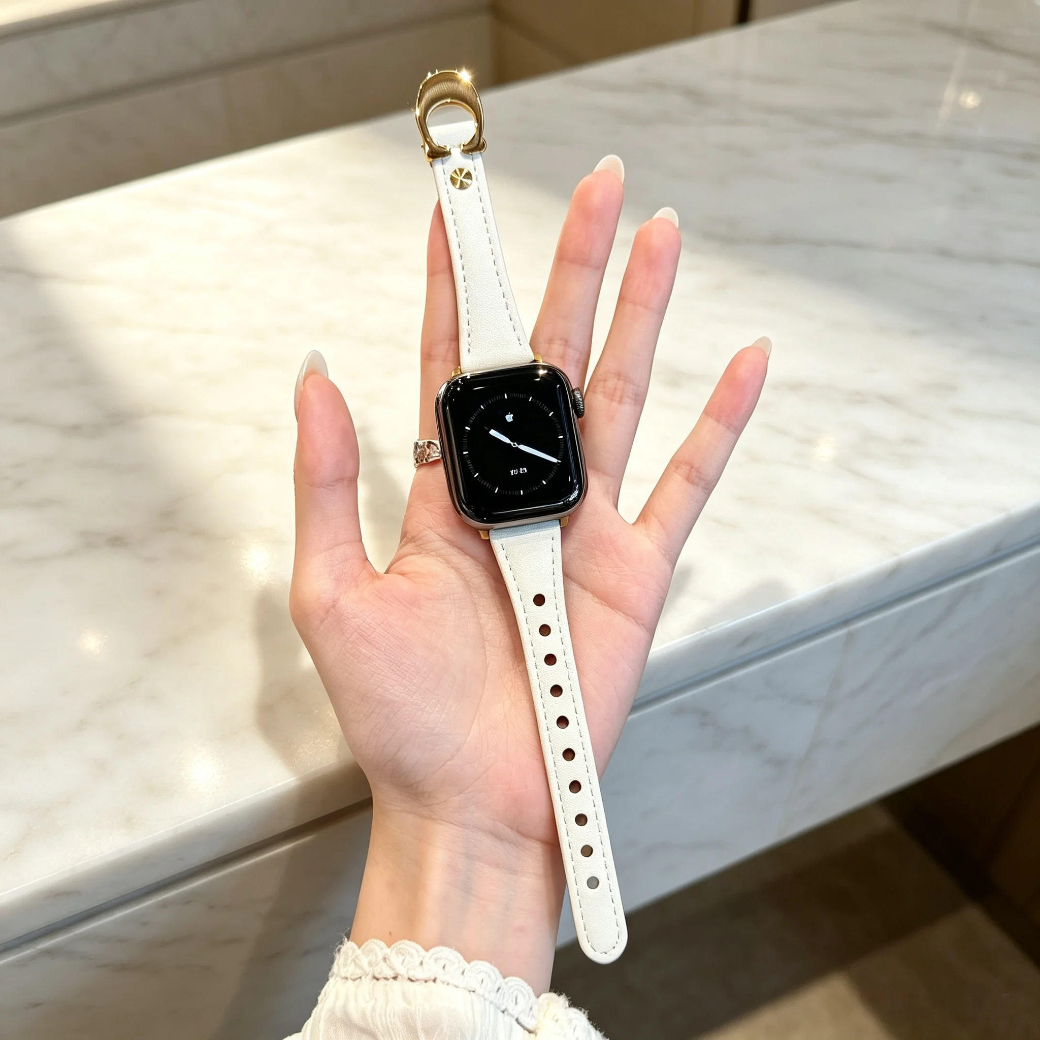 Fashion niche metal watch strap compatible with iWatch strap 38mm 40mm 41mm 42mm 44mm 45mm 49mm fashion strap