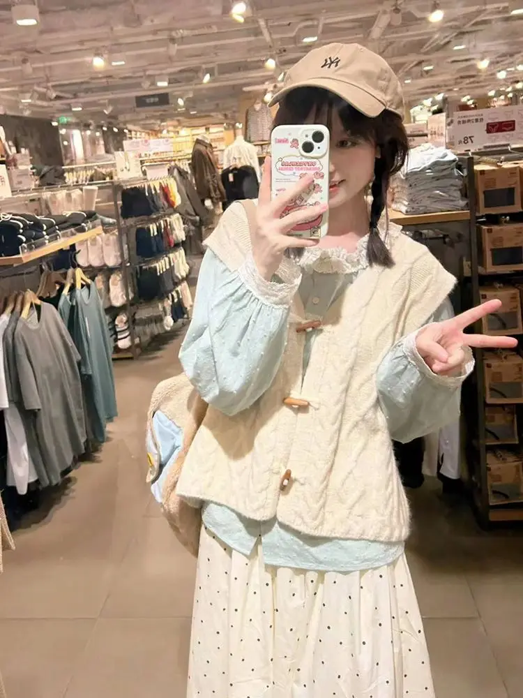 

Japan Pastoral Style Fresh And Cute Twist Waistcoat Knitted Vest Vest Polka Dot Skirt Shirt Female Student Suit