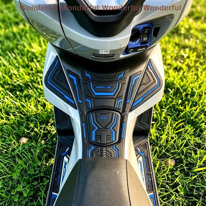 For PCX160 (2025-2027) Fuel Tank Cap Protective Pad– Rubber Material (Waterproof Wear-resistant Sun-resistant Scratch-resistant