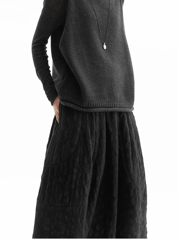 Versatile Umbrella Skirt~Autumn and Winter 100% Wool Jacquard Skirt for Women, Black Flower Bud Skirt