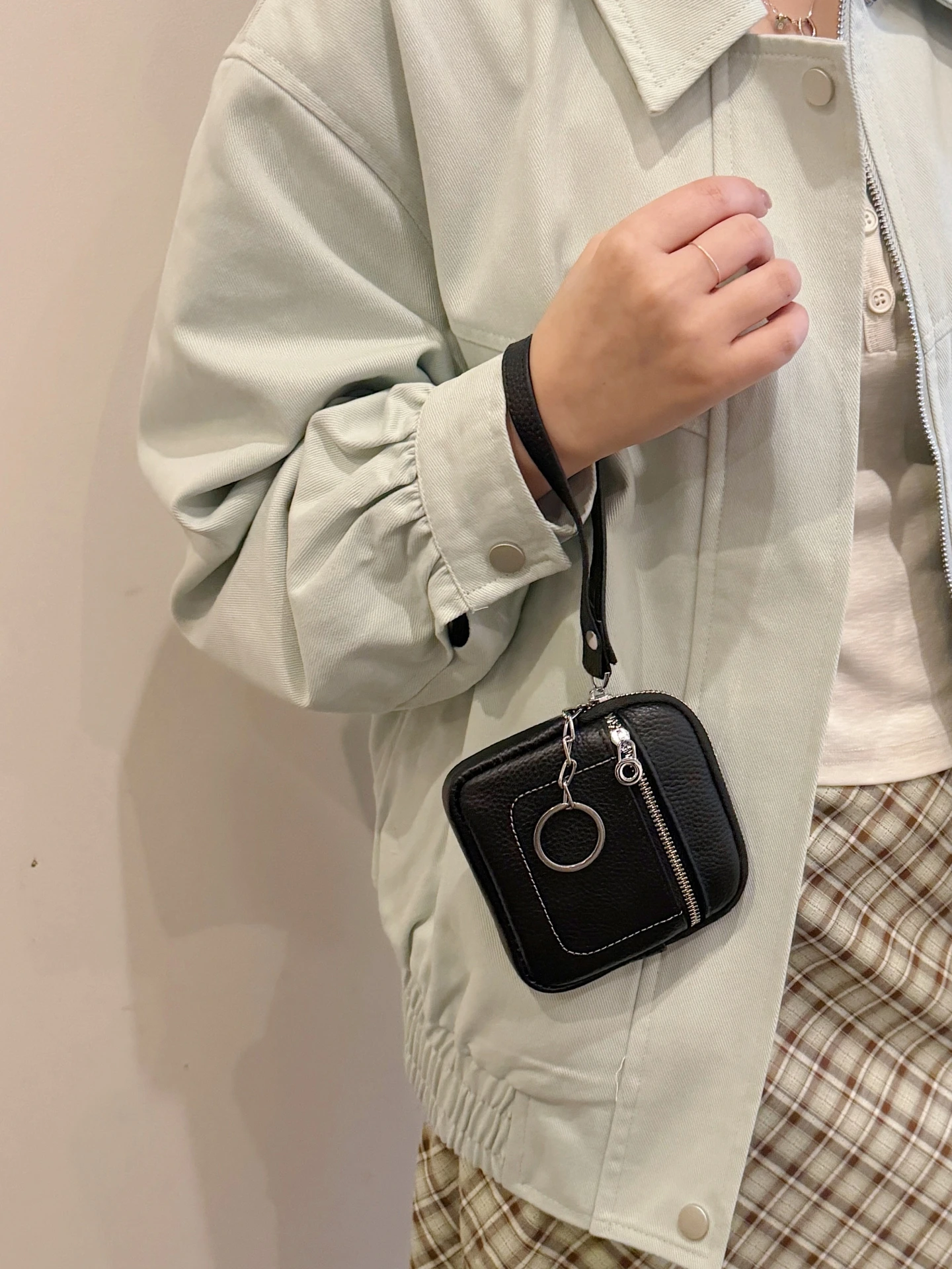 bolsa-de-moedas-de-couro-genuino-de-alto-valor-estetico-para-mulheres-bolsa-multifuncional-com-ziper-porta-chaves-simp