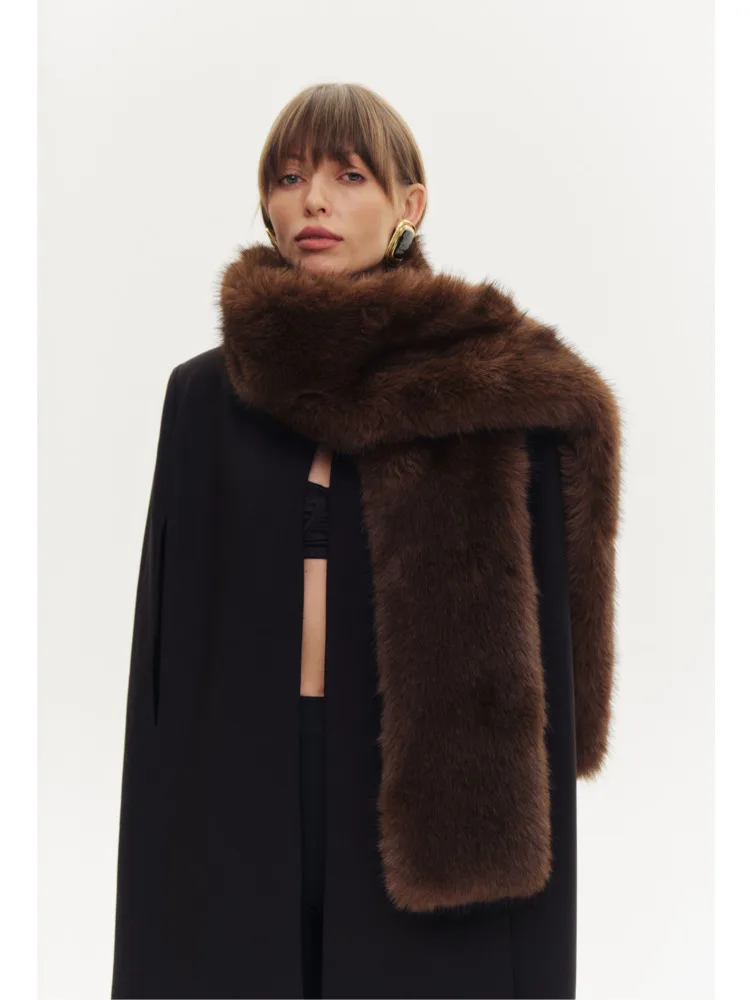 DFDG 2025 Sciarpa in pelliccia sintetica ecologica da donna invernale con colletto a scialle vintage Designer di lusso caldo accessorio natalizio Sciarpa in puro colore