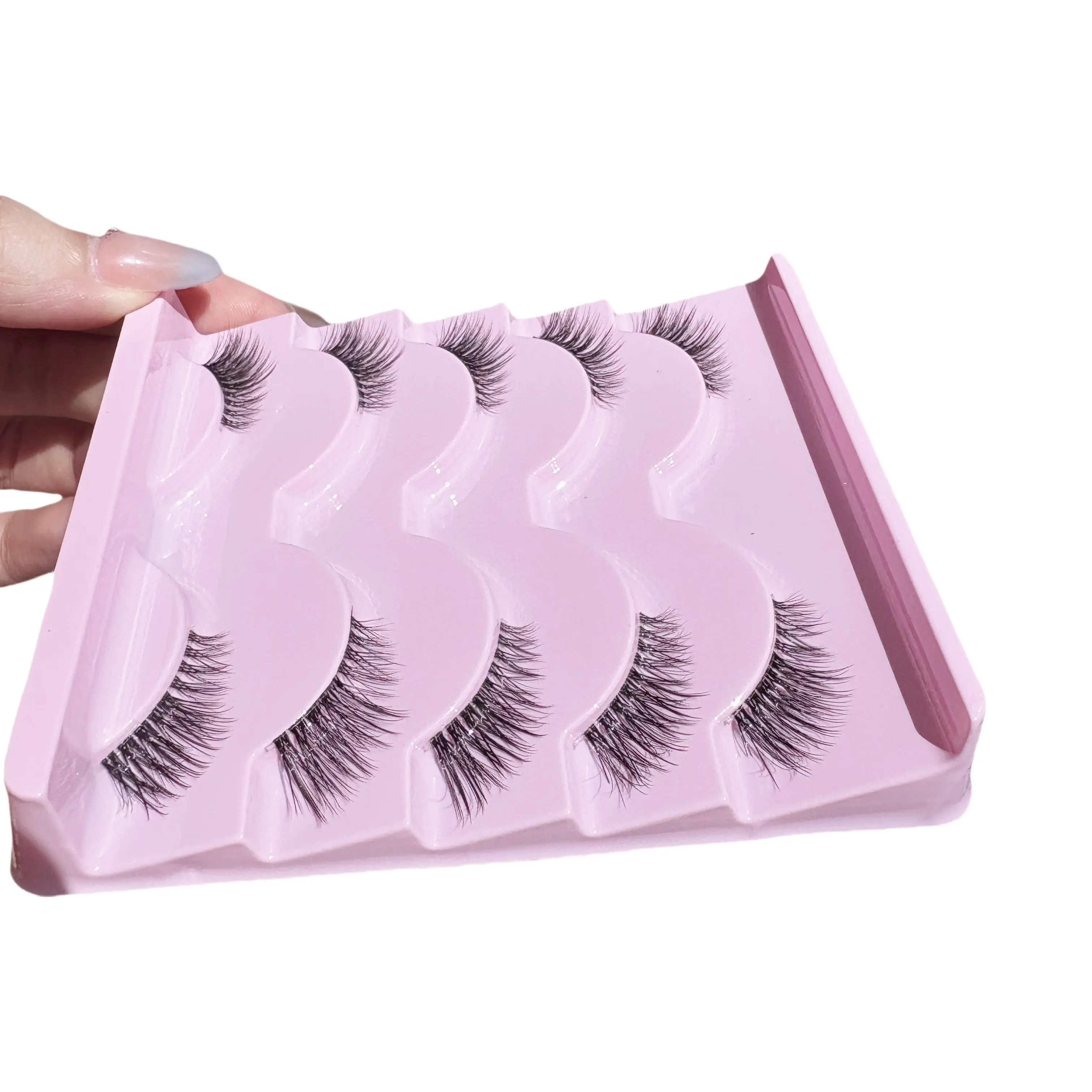 Wispy Half Lashes for 5 pairs Natural Volume and Curly Look - Perfect for Daily Dating and Party Makeup