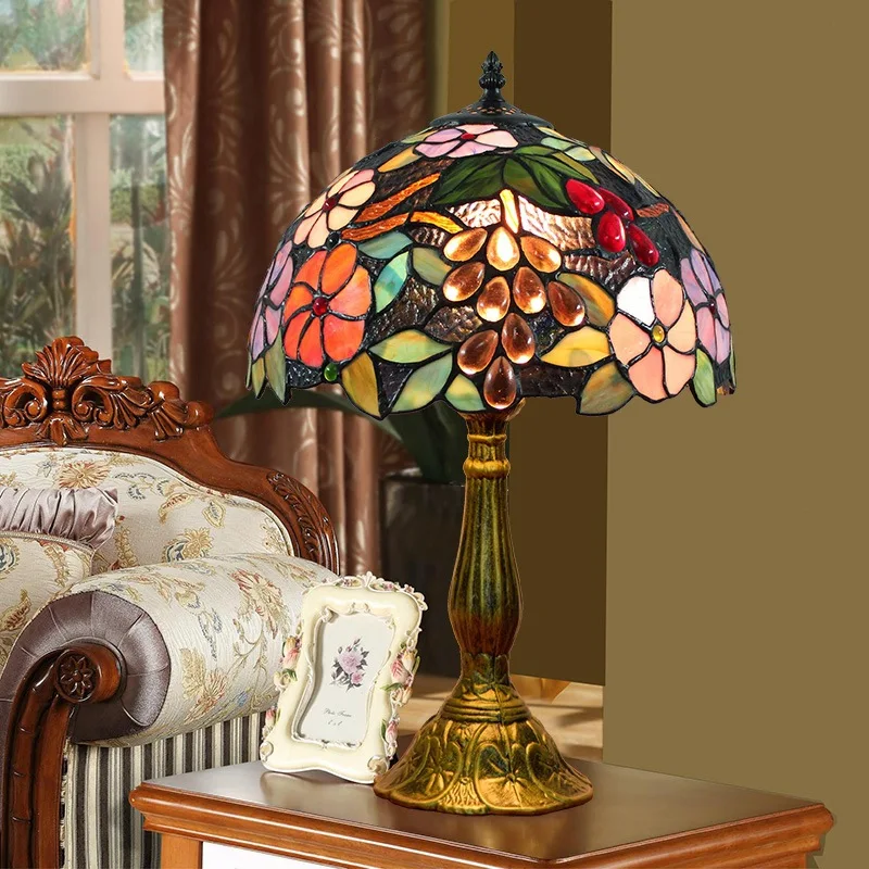 Tiffany Creative Stained Glass Table Lamp Living Room Bedroom Bedside Bar Desk Lamps Rustic Vintage Home Decor Lighting Fixtures