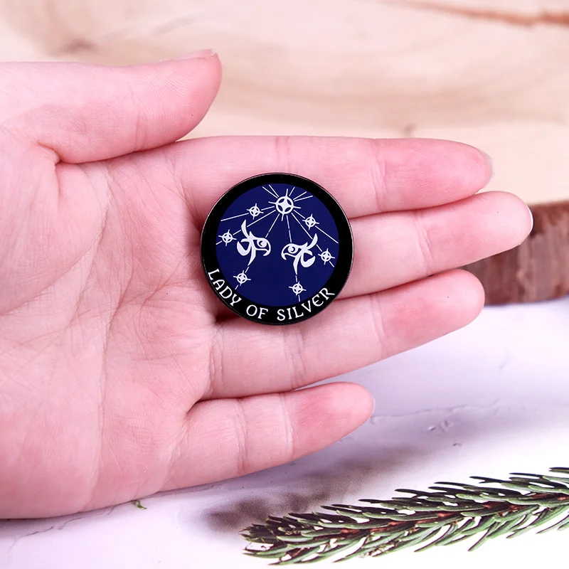 Selune الرمز المقدس المينا دبوس D & D عوالم منسية شارة RPG ألعاب مجوهرات المهوس نردي هدية #5