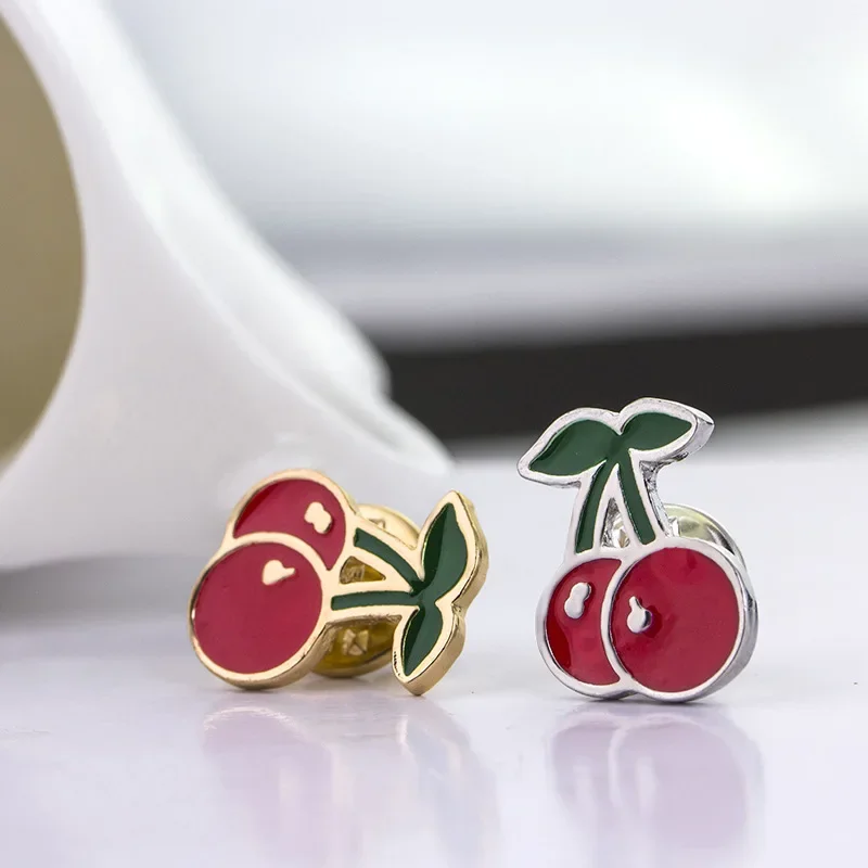 Broches de cereza roja Vintage para mujer y hombre, insignia de esmalte de fruta dulce de dibujos animados, joyería para vestido de fiesta, accesorios, alfileres de regalo