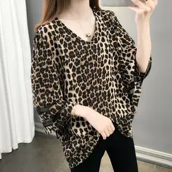 Loose Leopard Women's Clothing Casual Ladies Printing Pullovers V-neck Tops Fashion Spring Autumn V-neck New Vintage T-Shirts