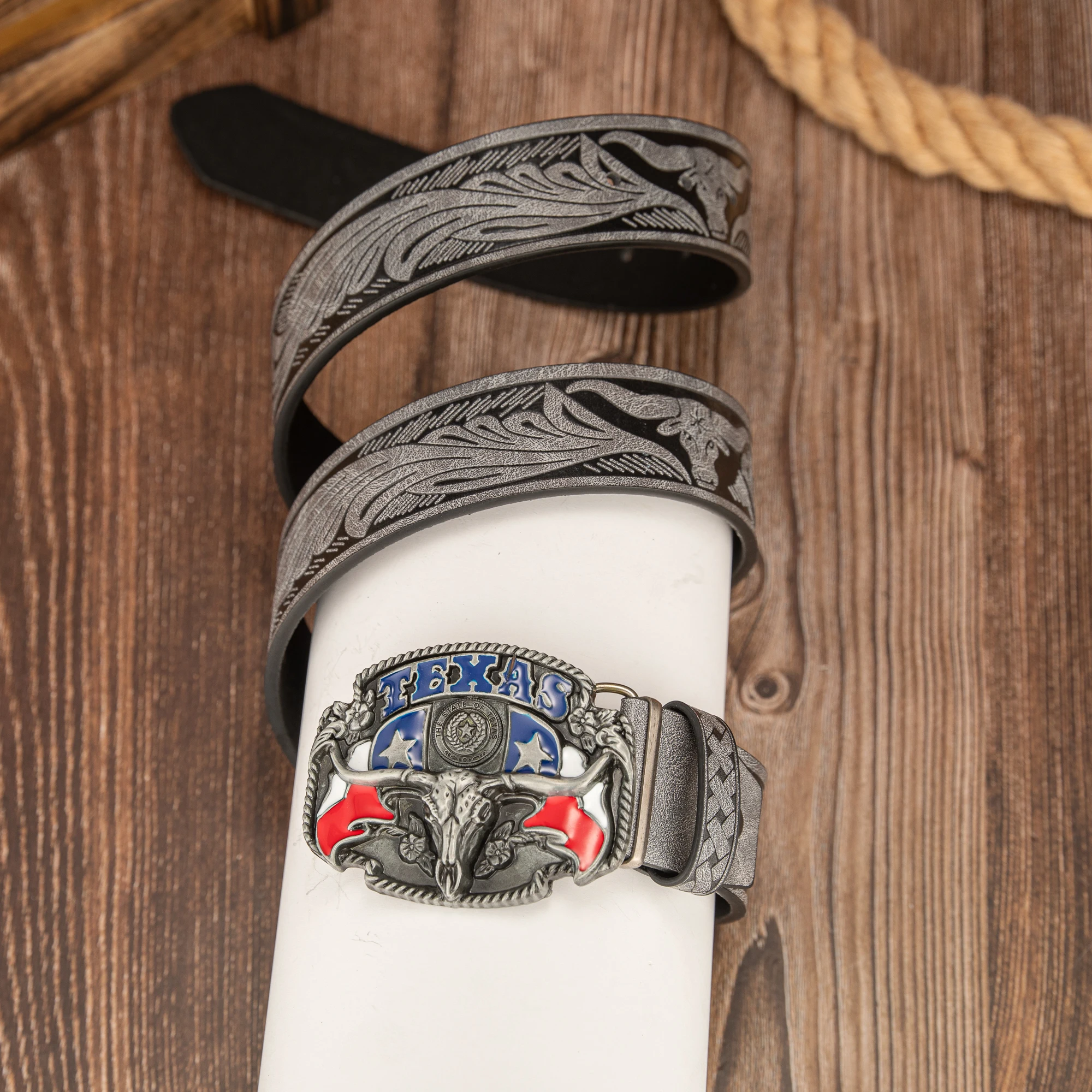 Colorful TEXAS bull head buckle, trendy and personalized aged bull head PU embossed belt