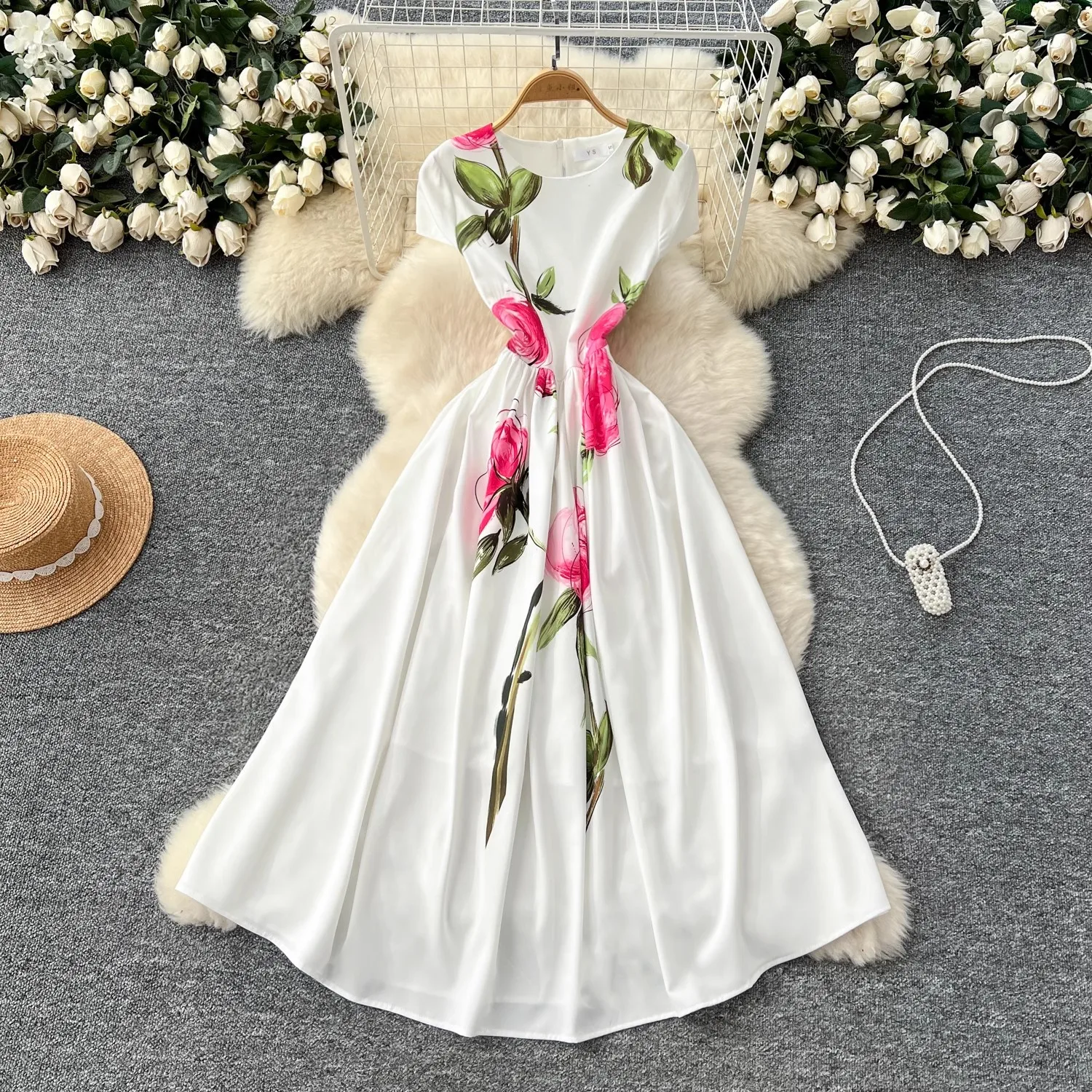 Vestido de Verano para Mujer con Cuello Redondo, Estampado de Rosas Rosadas y Flores Blancas, Manga Corta, Estilo Boho, con Volantes, Casual y Chic