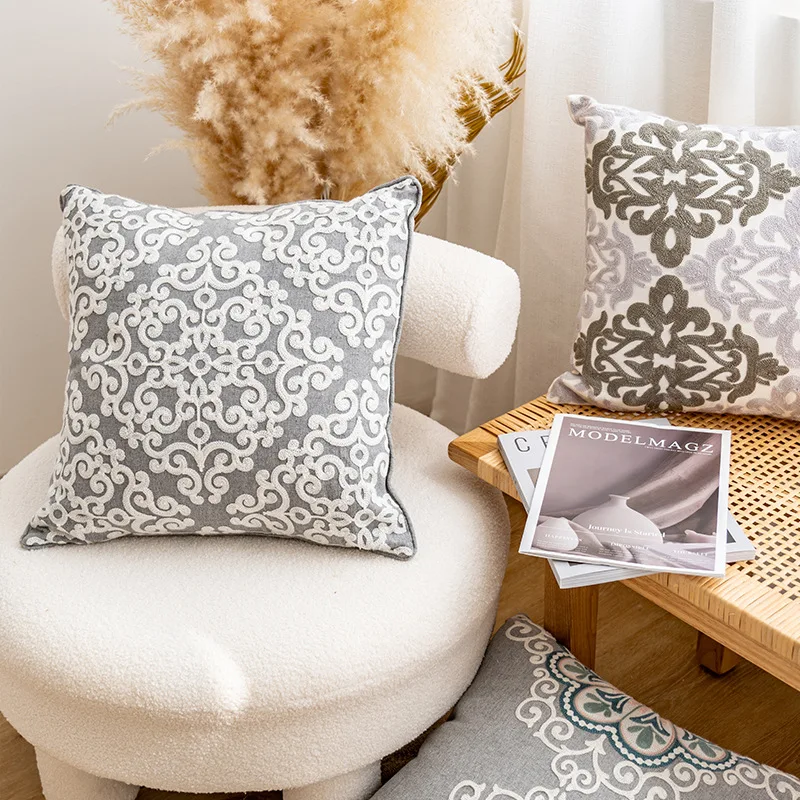 

45x45cm Indian Boho Handmade Tufted Pillow Cover with Tassels Gray Towel Embroidery Cushion for Sofa Bed Home Decor