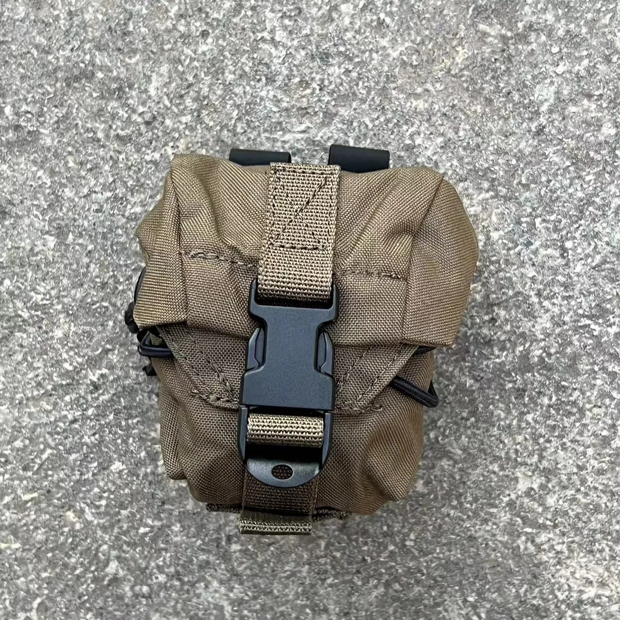 

Tactical TOM M67 Molle SP5 Frag Pouch MCMulti-camouflage Frag Pouch Grenade Pouch Model Handbag ﻿