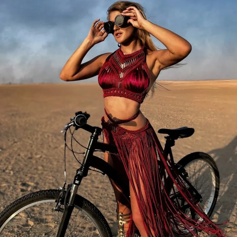 Conjunto de Dos Piezas Leosoxs 2026 Estilo Boho, Falda Maxi Tejida a Mano con Borlas, Top Corto Rojo Sexy de Crochet, Atuendo con Flecos para Festivales y Playa