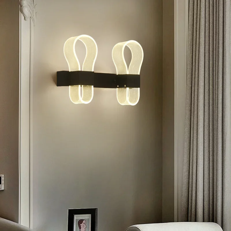 مصباح الجدار الحديثة الأسود شفافة الاكريليك عاكس الضوء غرفة المعيشة التلفزيون حائط الخلفية مصباح غرفة نوم الممر السرير مصابيح LED