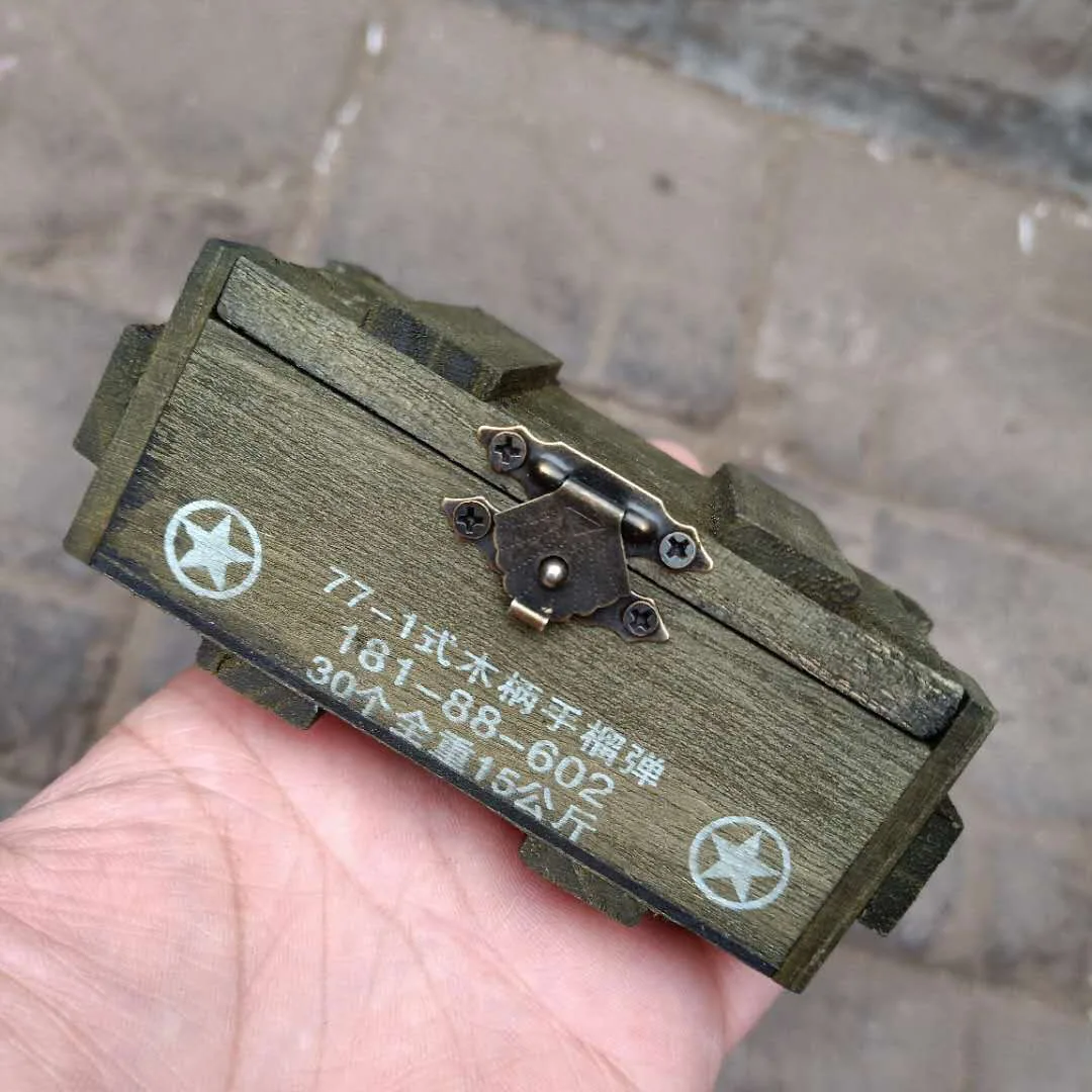 

Боеприпасы в масштабе 1/6, коробка в Военном Стиле Второй мировой войны, деревянное оружие, модель для 12 дюймов, детские игрушки