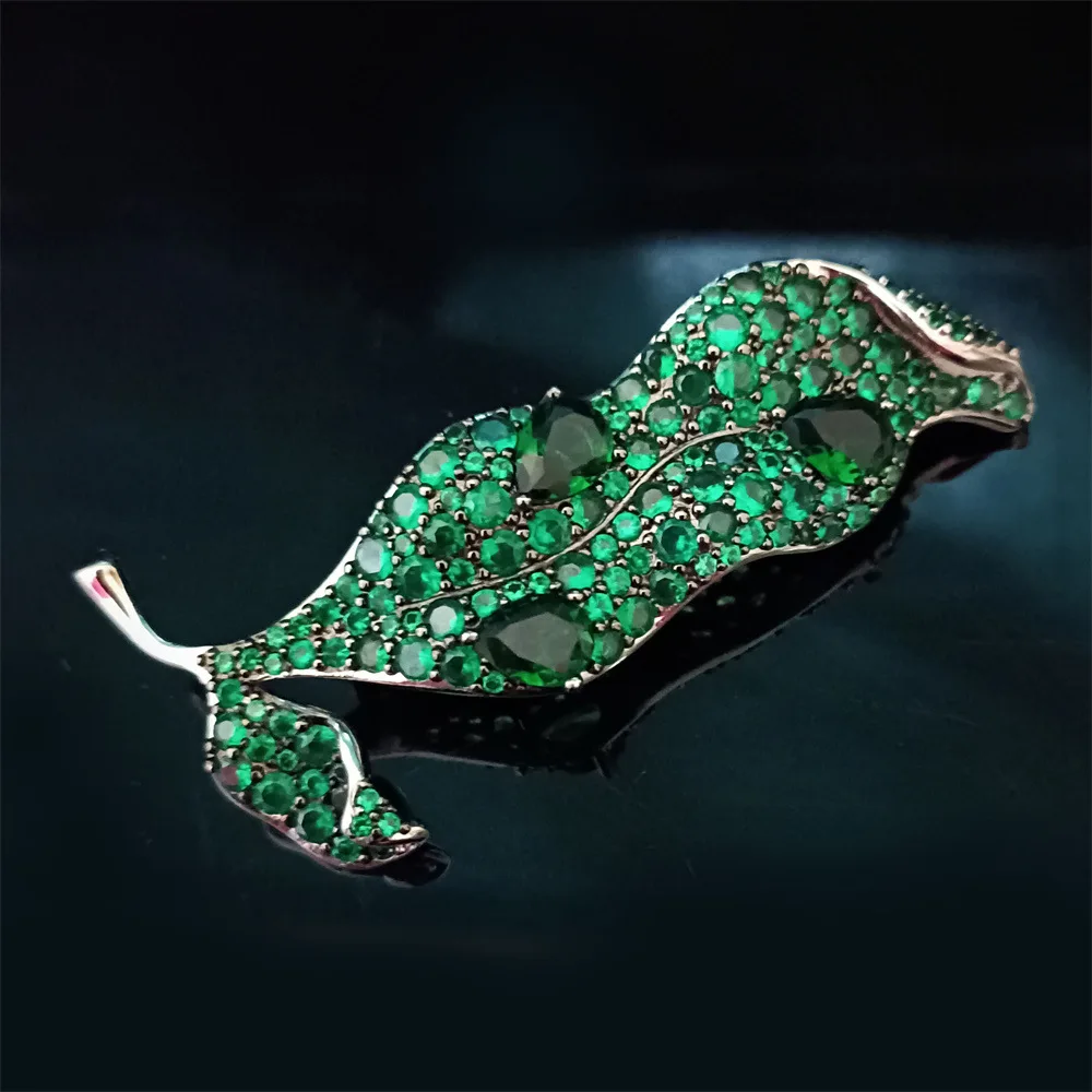 

High-end Full Zirconium Four-color Leaf Brooch Wave Design High-end Plant Feather Corsage Fashion Suit Accessories Pin