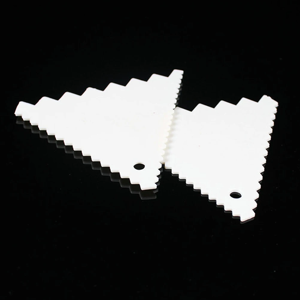 

4 Sets Plastic Triangle Cake Scraper Cream Chocolate Section Tool Baking Pastry Cooking Easy Use Professionals Novices