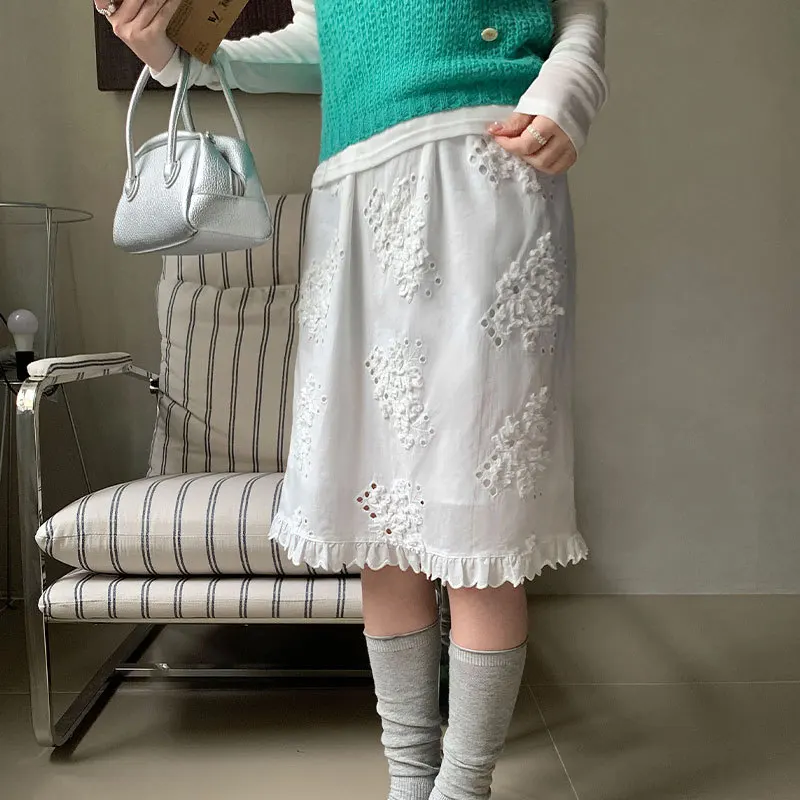 2026 Spring New Elastic Waist Casual Versatile Embroidered Skirt