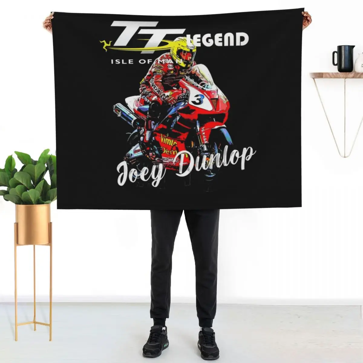 

Joey Dunlop Tt Legend Throw Blanket Breathable Lightweight Blanket for Adults Kids