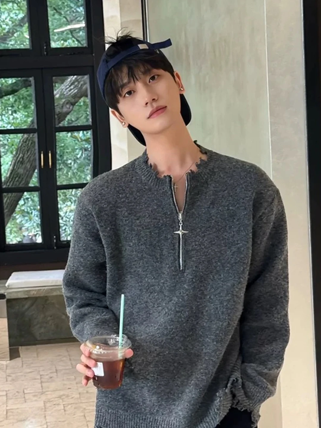 

Мужской вязаный свитер на молнии до середины груди, темно-серый, осенне-зимний, с эффектом потертости, в американском стиле, с воротником-стойкой, трикотажная верхняя одежда