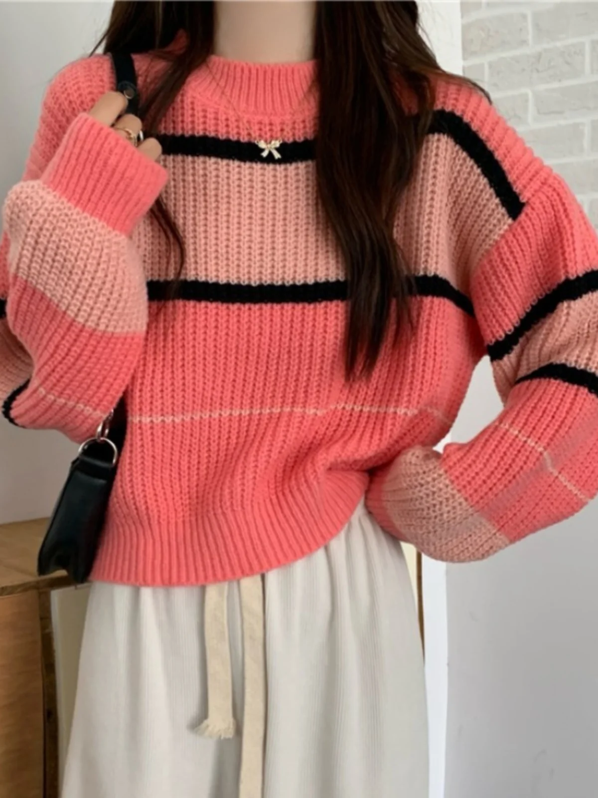 Women's ort round Ne Striped Sweater Loose Lazy Sle Outerwear Knitted Winter Faion Small Size Casual Top