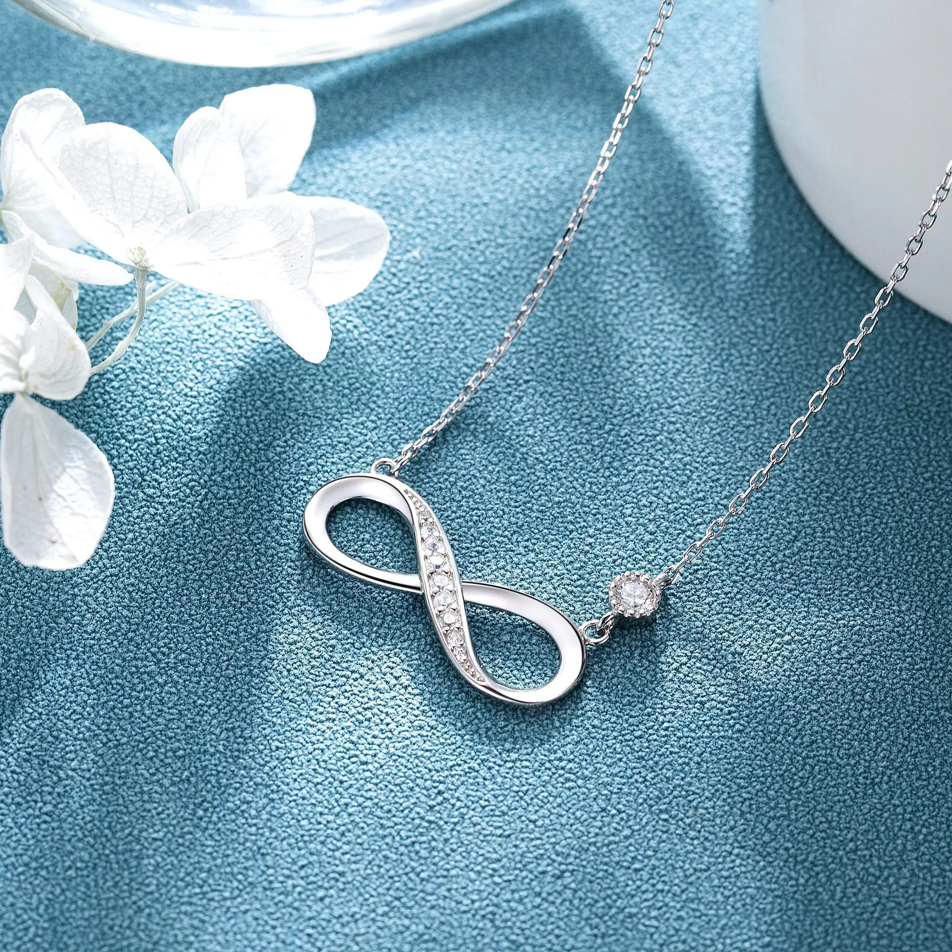 Infinity Pendant Necklace for Women 8-Character Infinite Love Heart Necklace Fine Jewelry Christmas Birthday Presents for Girl