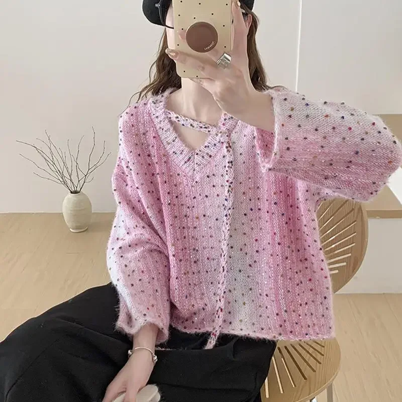 2024 Wave Point Hollow Gentle Hairy V-neck Knitted Top for Women Autumn and Winter Beautiful Loose Aging Reduction Short Sweater