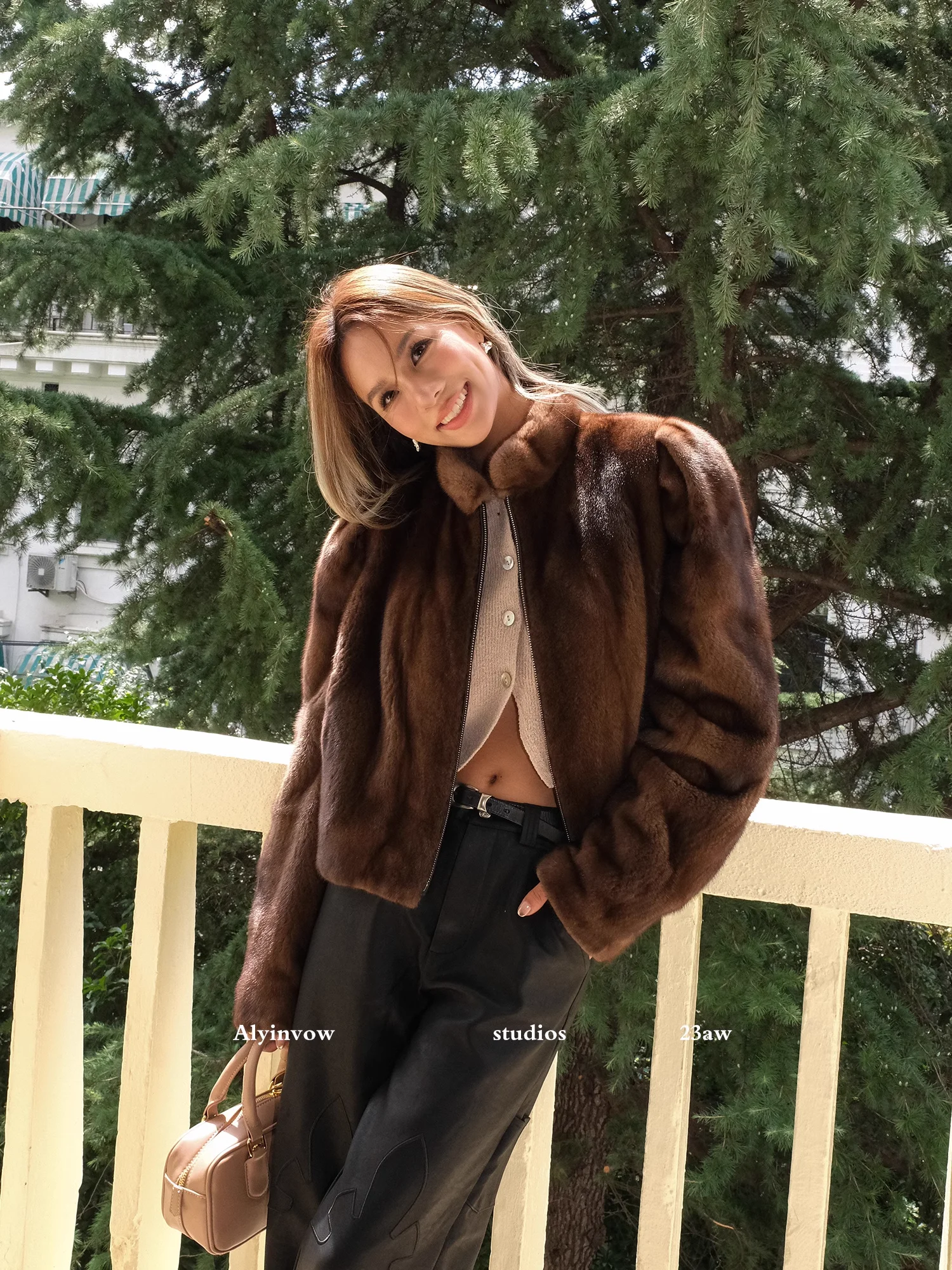 HDHOHR 2025 New100% Real Mink Fur Coat Women Fashion Essential Natural Mink Coat Warm Short Leather Outerwear Winter Fur Jacket