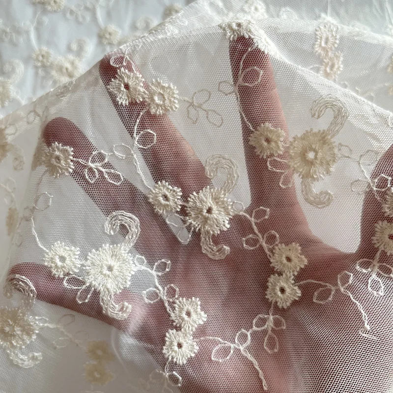

Lace embroidery mesh small daisy floral fabric thin embroidered wedding dress hand-embroidered dress tablecloth fabric