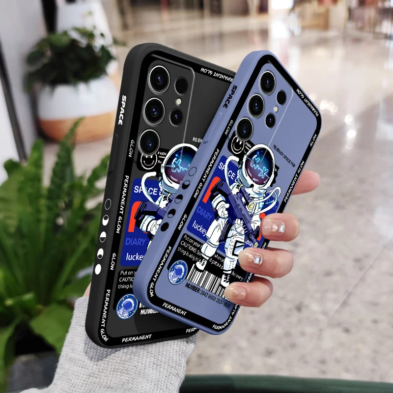 Astronaut Warrior Phone Case For Samsung Galaxy S24 S23 S22 S21 S20 S10 S10E Ultra Plus FE Note 20 Ultra 10 Plus Cover