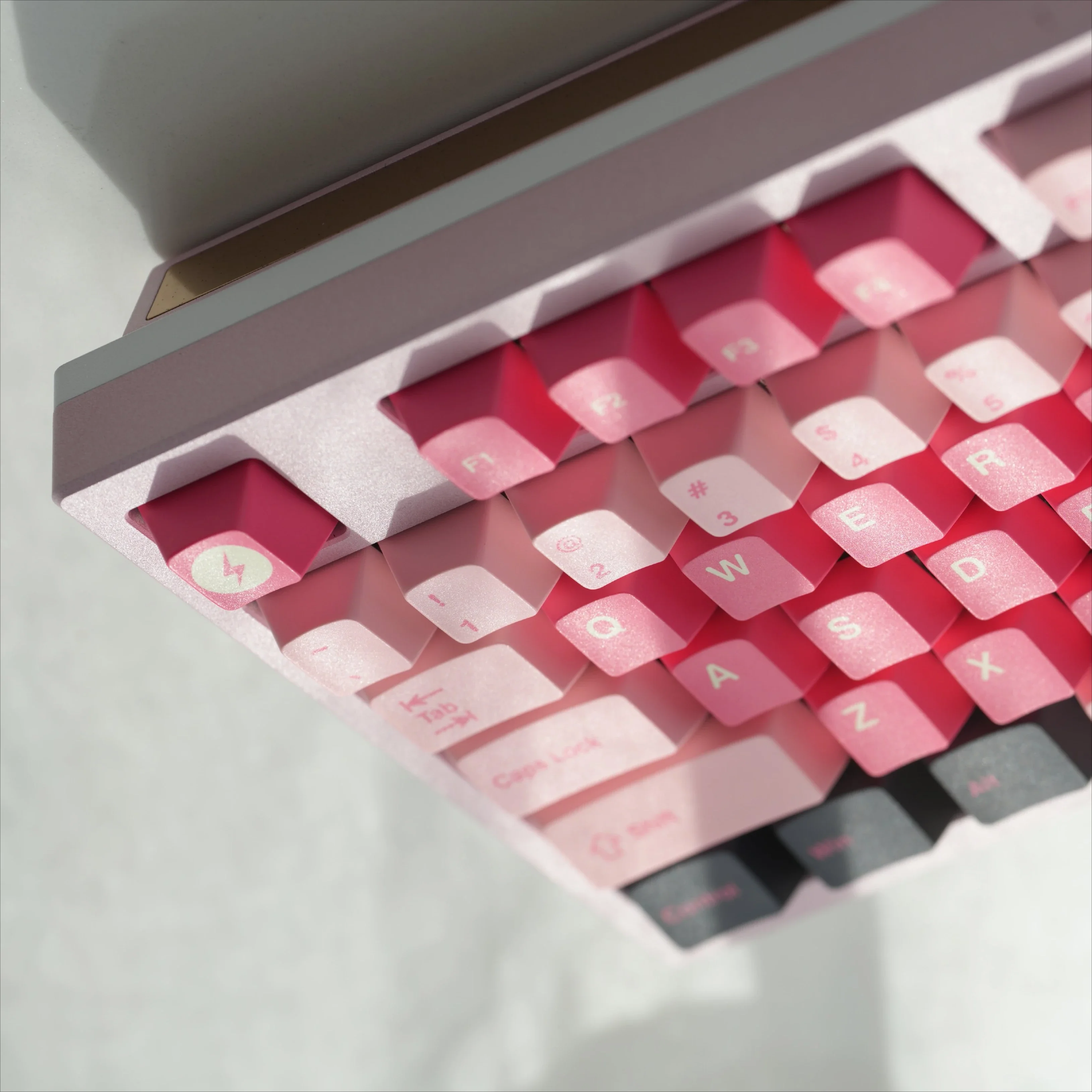 Original Pink Word Keycap-APT. Theme-Original 140 + Key PBT Five-Sided Sublimation Mechanical Keyboard Keycap