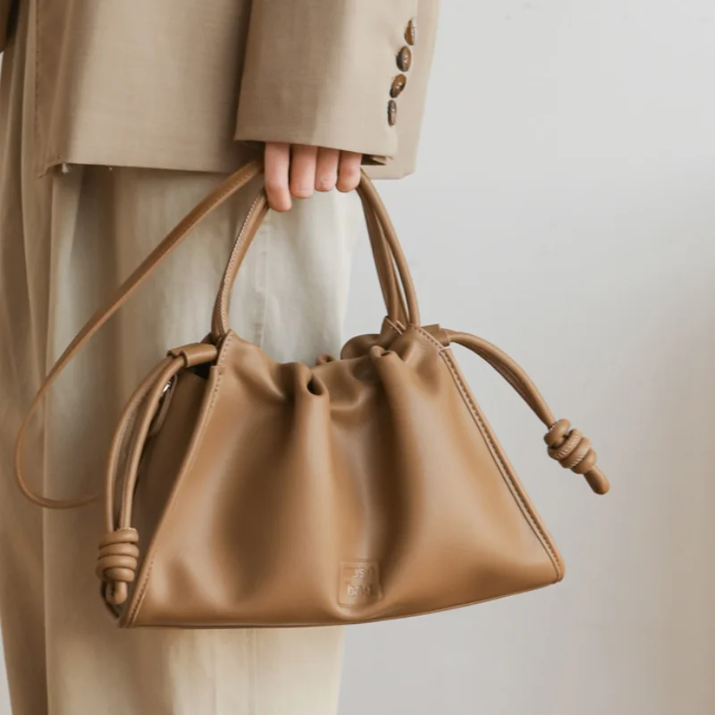 

Brand Pleated Cloud-shaped Women Bag Stylish Drawstring Shoulder Crossbody Bag Luxury Large Capacity Minimalist Commuter Handbag